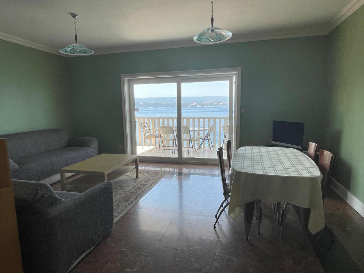Apartments Lozina On The Beach Omiš Exterior foto