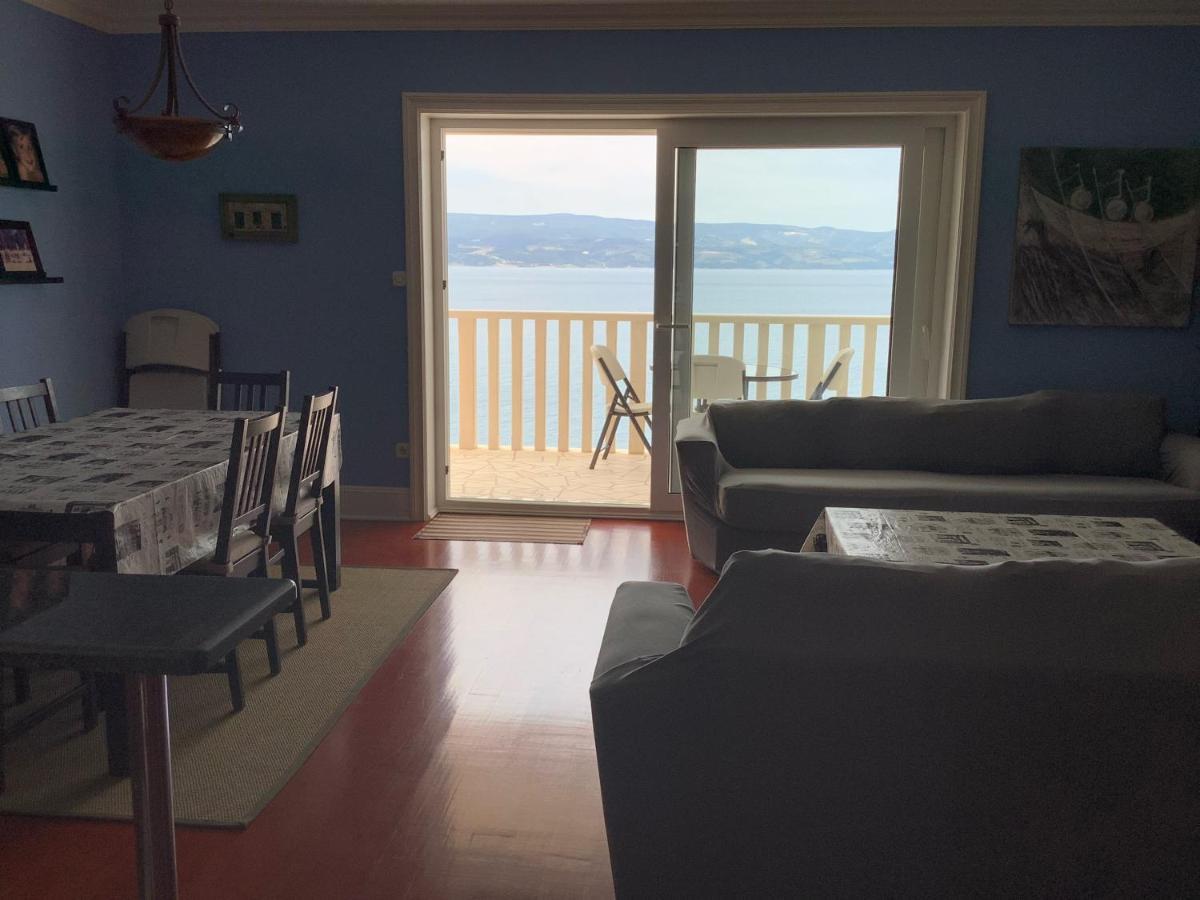 Apartments Lozina On The Beach Omiš Exterior foto